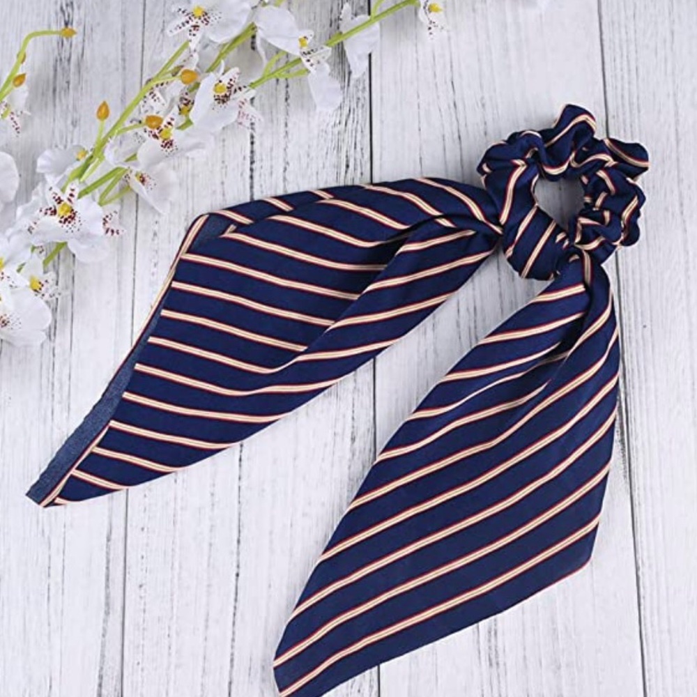Scarf scrunchie